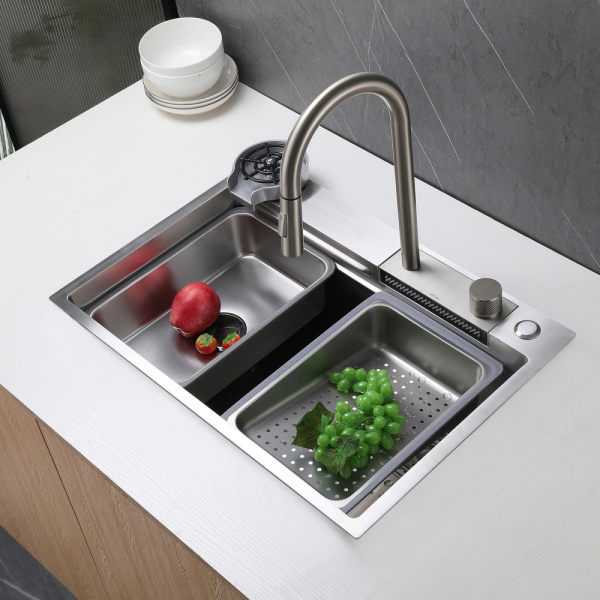 Смеситель ABBER Wasser Kreis AF8114SP для кухни с выдвижной лейкой, сатин